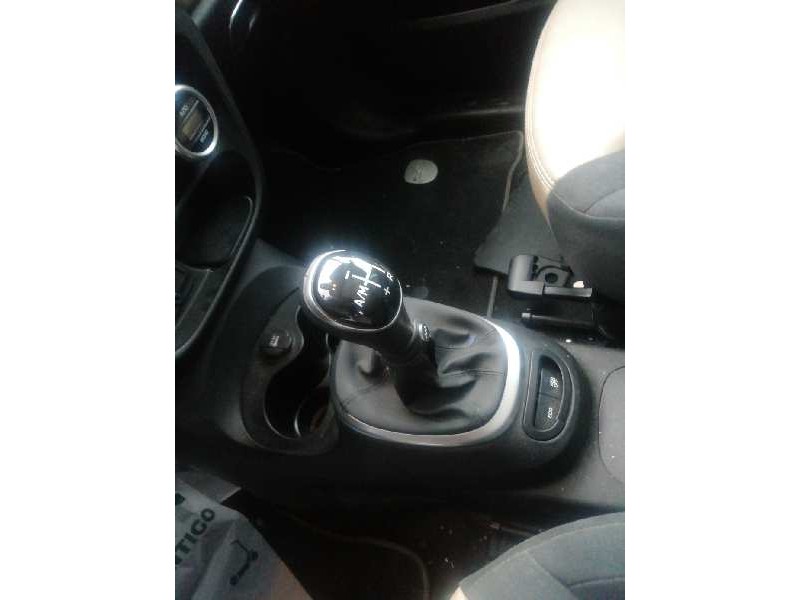 Recambio de palanca cambio para fiat 500 l (330) basic referencia OEM IAM  AUTO 