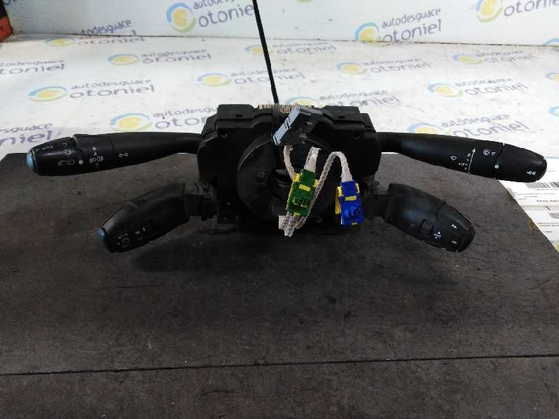 Recambio de mando multifuncion para citroën c5 berlina 2.2 hdi vivace referencia OEM IAM 96375852ZL  