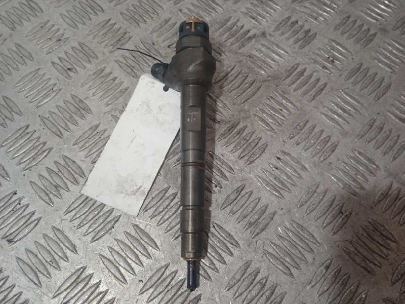 Recambio de inyector para volkswagen polo (6c1) 1.4 tdi referencia OEM IAM 0445110475 04L130277E 