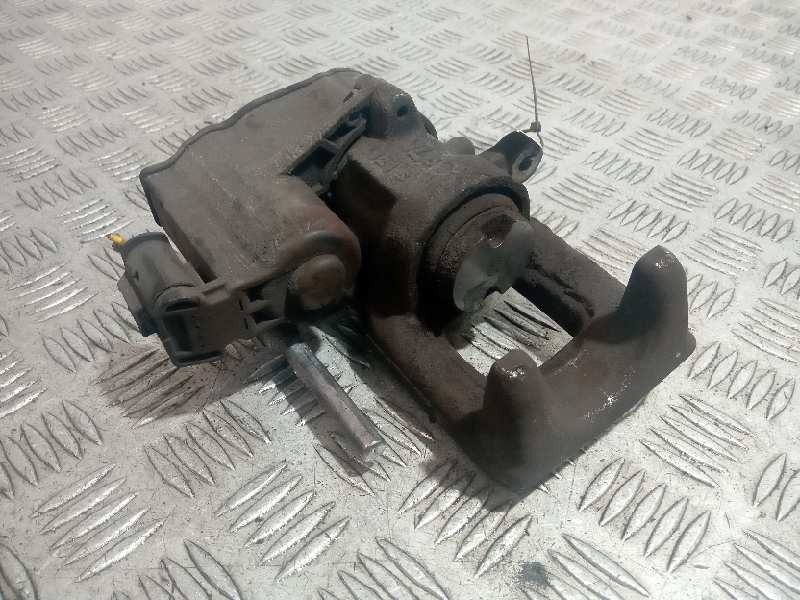 Recambio de pinza freno trasera derecha para citroën c4 picasso referencia OEM IAM AD777015  