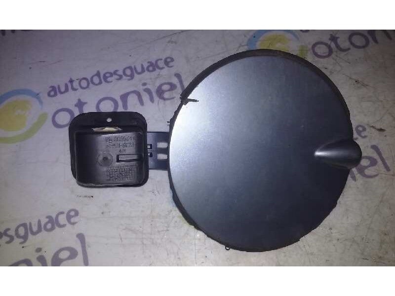 Recambio de tapa exterior combustible para opel astra g berlina club referencia OEM IAM   GRIS