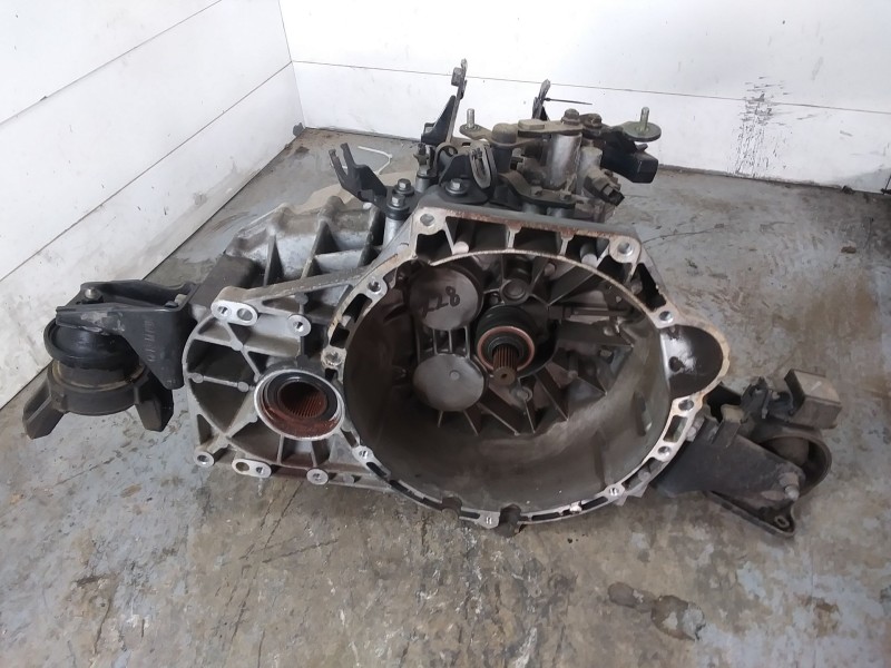 Recambio de caja cambios para kia sorento 2.2 crdi cat referencia OEM IAM 43003B010  