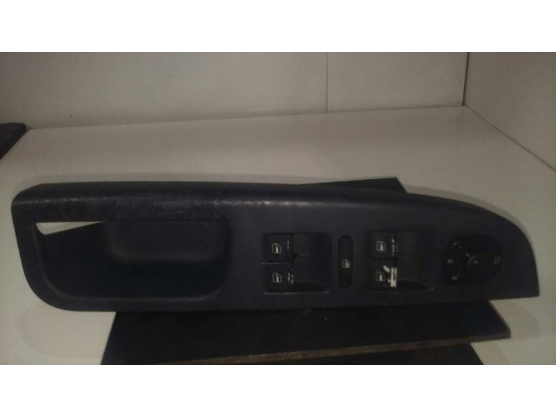 Recambio de mando elevalunas delantero derecho para volkswagen golf v berlina (1k1) referencia OEM IAM   