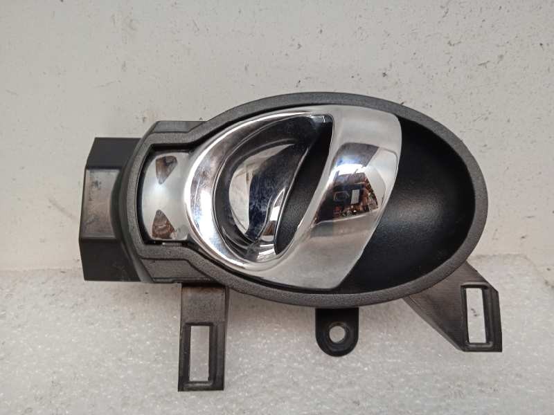 Recambio de maneta interior delantera izquierda para nissan juke (f15) acenta referencia OEM IAM 80671BA61A CROMADA DH65019CP