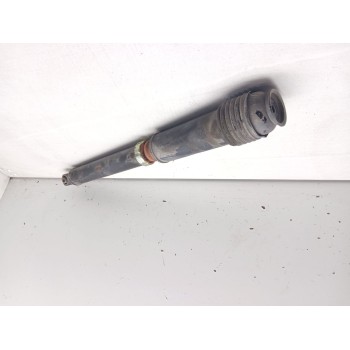 Recambio de amortiguador trasero izquierdo para ssangyong rodius i 2.7 xdi referencia OEM IAM 4531021000  