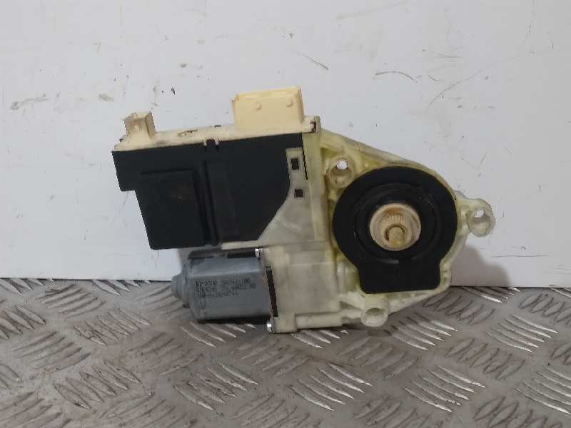 Recambio de motor elevalunas delantero izquierdo para citroën c4 coupe collection referencia OEM IAM 9647442280  