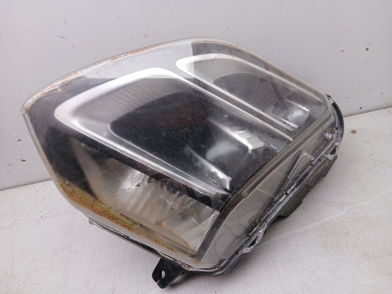 Recambio de faro izquierdo para omoda 5 referencia OEM IAM 605000530AA DAÑADO inferior