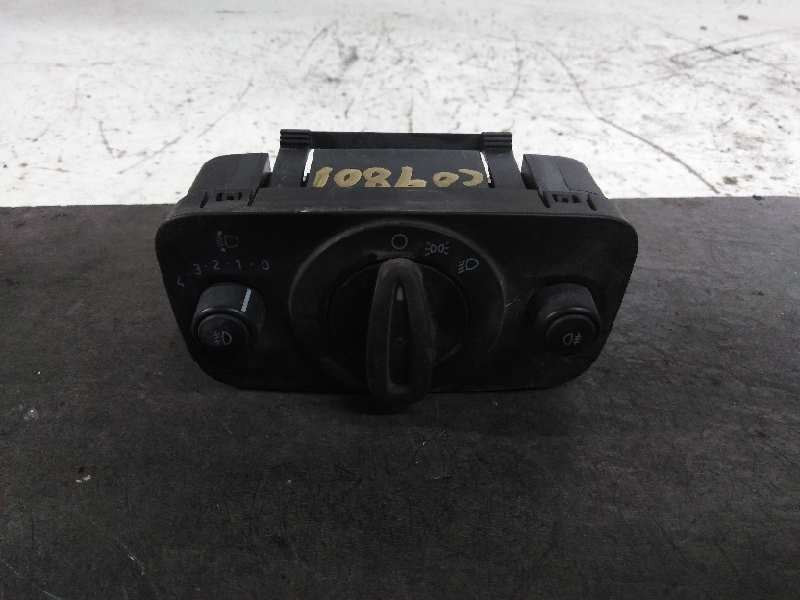 Recambio de mando luces para ford fiesta (cb1) ambiente referencia OEM IAM 8A6T13A024BB  8A6T13A024BB