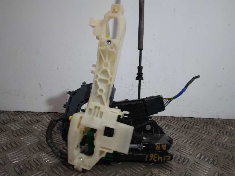 Recambio de cerradura puerta delantera derecha para hyundai i30 (pd) essence referencia OEM IAM 81320G3050  7 CABLES