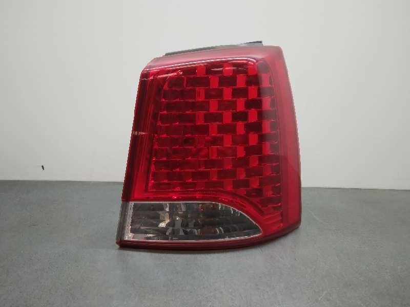 Recambio de piloto trasero derecho para kia sorento 2.2 crdi cat referencia OEM IAM 924022P02  