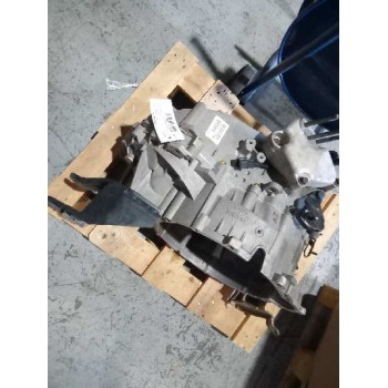 Recambio de caja cambios para volvo v40 familiar 1.8 16v referencia OEM IAM P30616075 61.500KM 
