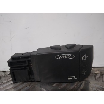 MANDO VOLANTE 34442201AF 7701049643 RADIO