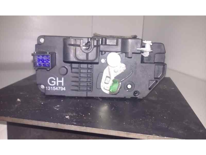 Recambio de cerradura puerta trasera derecha para opel meriva blue line referencia OEM IAM 13154794  3 PINS