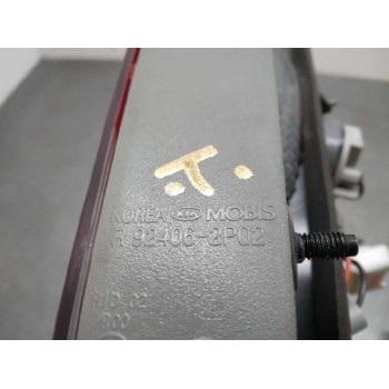 Recambio de piloto trasero derecho interior para kia sorento 2.2 crdi cat referencia OEM IAM 924062P02  