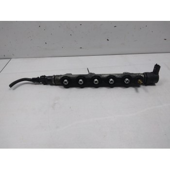 Recambio de rampa inyectora para renault scenic ii grand confort expression referencia OEM IAM 0445214062  