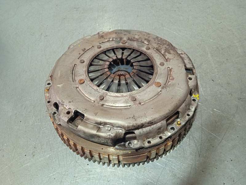 Recambio de kit embrague para kia carens ( ) drive referencia OEM IAM  FIJO 