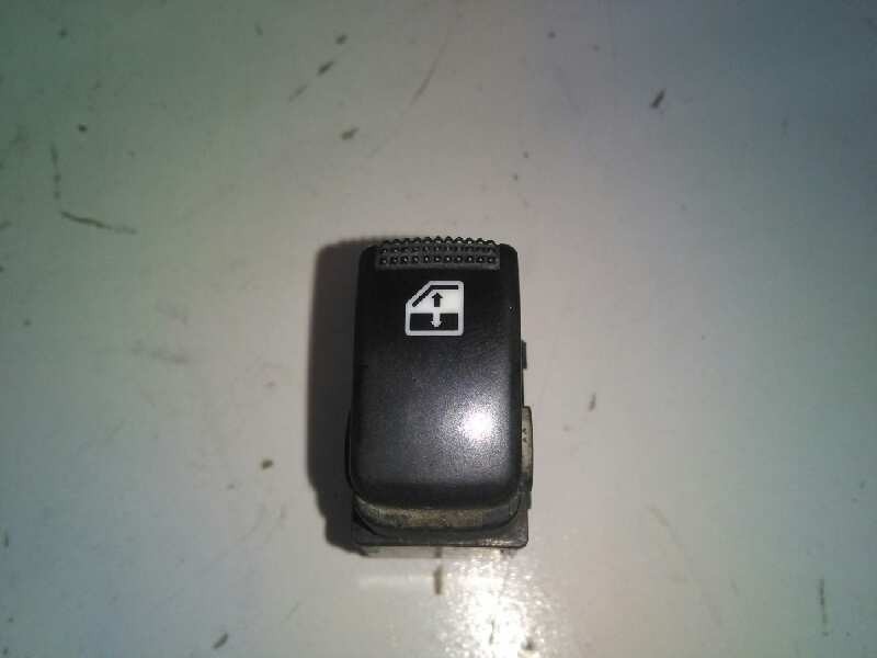 Recambio de mando elevalunas trasero derecho para hyundai getz (tb) 1.5 crdi referencia OEM IAM   