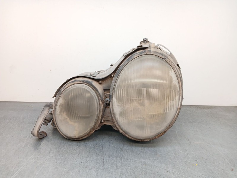 Recambio de faro izquierdo para mercedes-benz clase e (w210) e 320 (210.055) referencia OEM IAM   