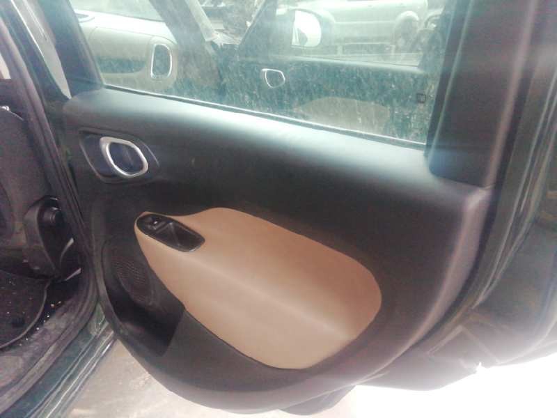 Recambio de guarnecido puerta trasera derecha para fiat 500 l (330) basic referencia OEM IAM 2298768  