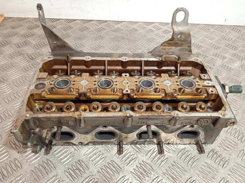 Recambio de culata para volkswagen golf v berlina (1k1) 1.4 16v tsi referencia OEM IAM 03C103358AB VALVULAS DOBLADAS 