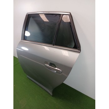 Recambio de puerta trasera izquierda para toyota avensis touring sports advance referencia OEM IAM   