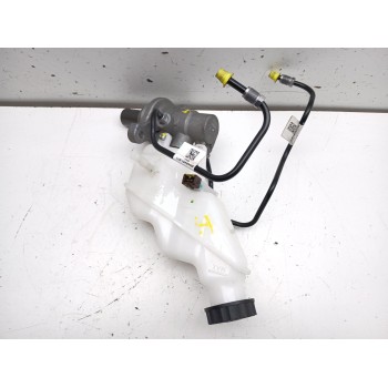 Recambio de bomba freno para omoda 5 referencia OEM IAM 204002877AA  