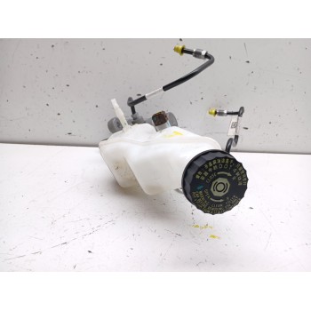 Recambio de bomba freno para omoda 5 referencia OEM IAM 204002877AA  