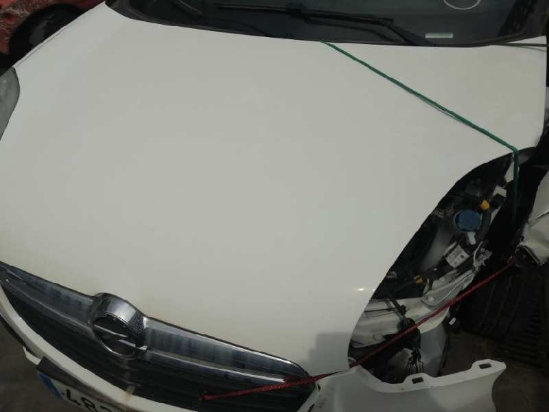 Recambio de capot para opel combo d edition l1h1 referencia OEM IAM  PUNTA DOBLADA REPARAR