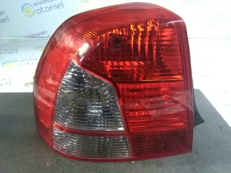 Recambio de piloto trasero izquierdo para kia shuma ii 1.6 ls 4 berlina referencia OEM IAM   