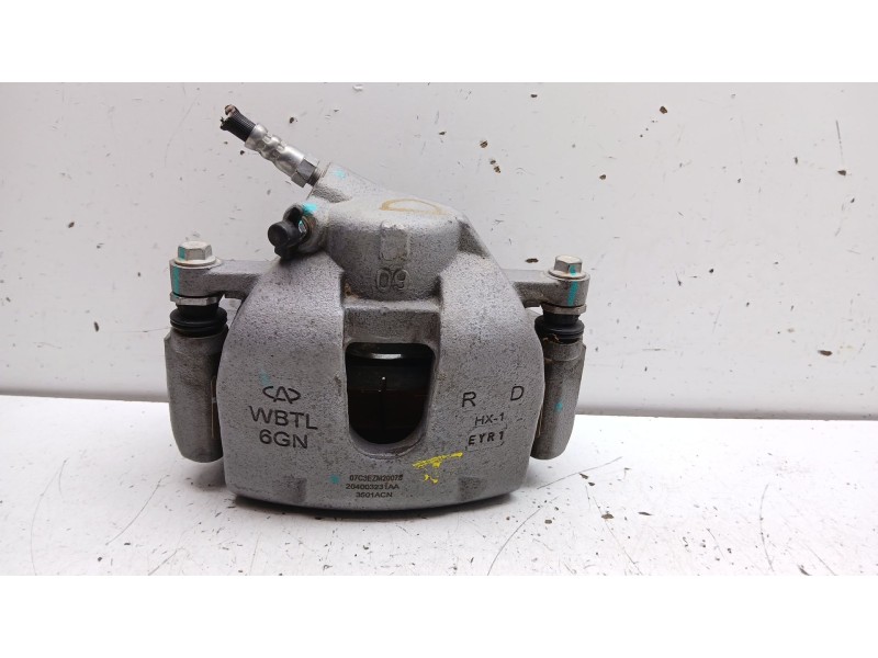 Recambio de pinza freno delantera derecha para omoda 5 referencia OEM IAM 204003231aa  