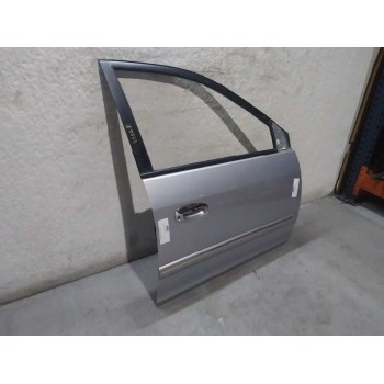 Recambio de puerta delantera derecha para kia carens 2.0 crdi ex monovolumen referencia OEM IAM 760041D010  760041D010