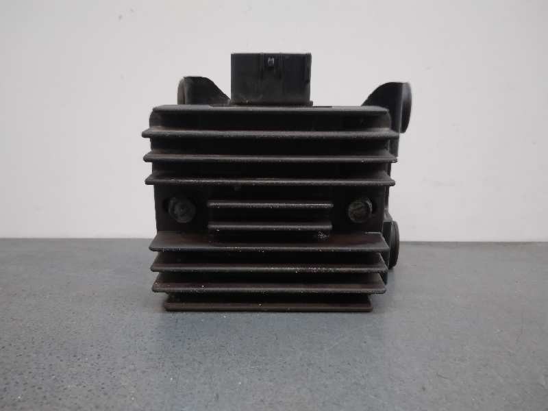 Recambio de modulo electronico para kawasaki er 6 referencia OEM IAM SH678TA REGULADOR DE VOLTAJE 6 PINES