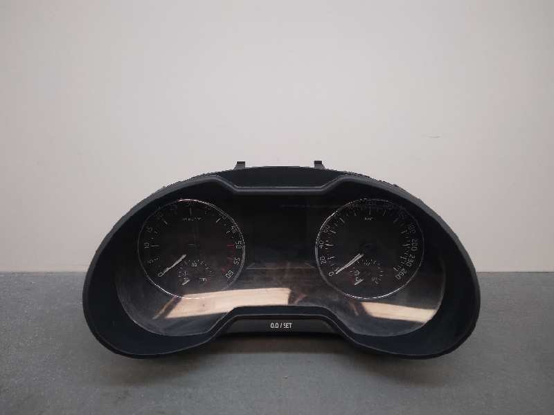 Recambio de cuadro instrumentos para skoda octavia combi (5e5) style referencia OEM IAM 5E0920781 5E0920781 