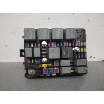 CAJA RELES / FUSIBLES AK5226 