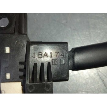 Recambio de mando volante para toyota auris luna referencia OEM IAM 18A174  CONTROL VELOCIDAD
