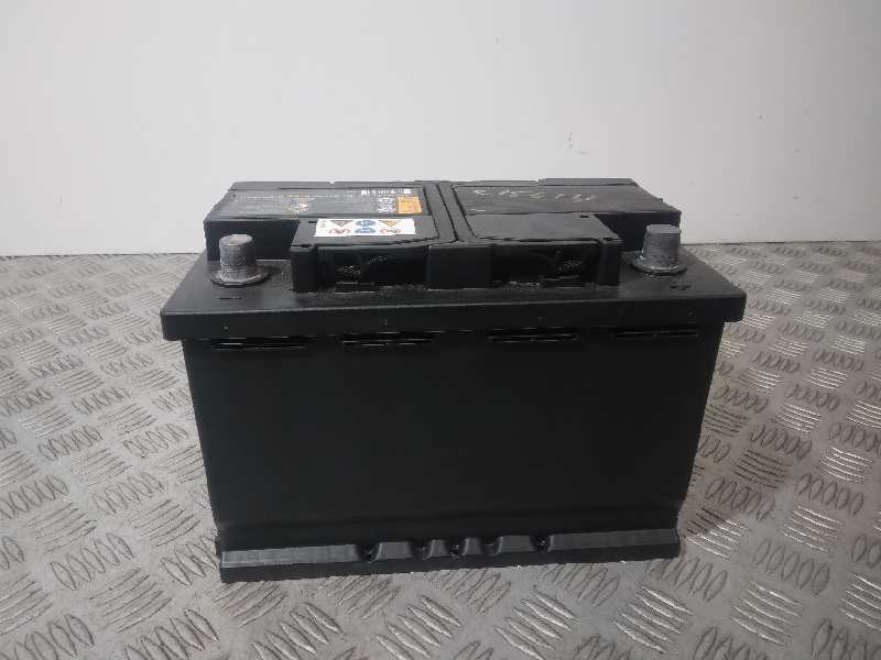 Recambio de bateria para hyundai tucson 1.6 hybrid 4x4 referencia OEM IAM 37110A6200 68 AH 