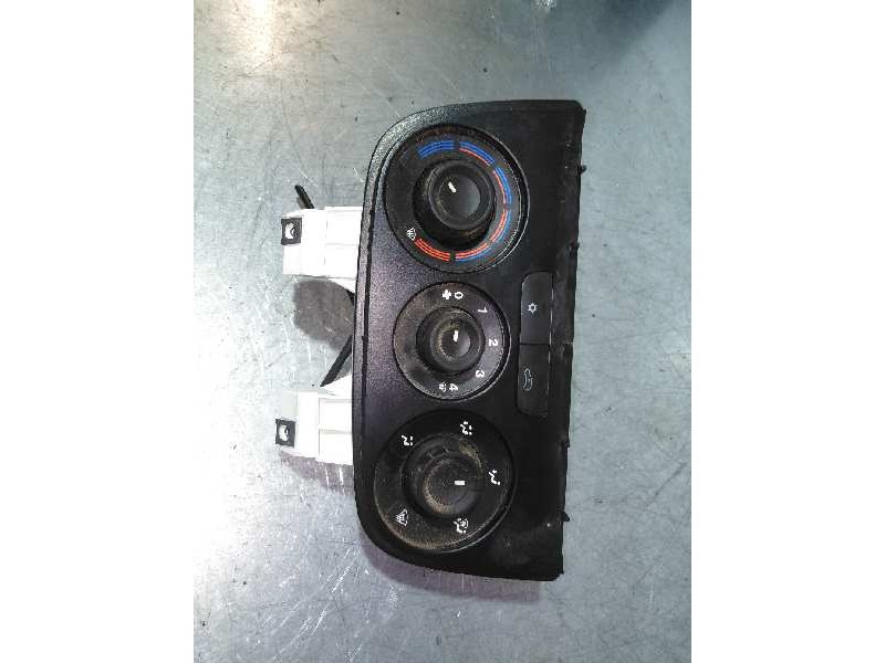Recambio de mando calefaccion / aire acondicionado para fiat doblo 1.3 16v jtd cat referencia OEM IAM   