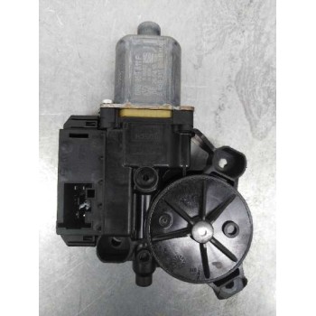 Recambio de motor elevalunas trasero izquierdo para volkswagen polo (6r1) advance referencia OEM IAM 6R0959811F 0130822532 DE 4