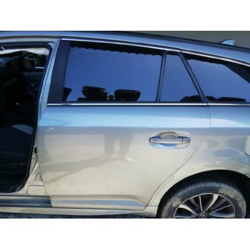 Recambio de puerta trasera izquierda para toyota avensis touring sports advance referencia OEM IAM   