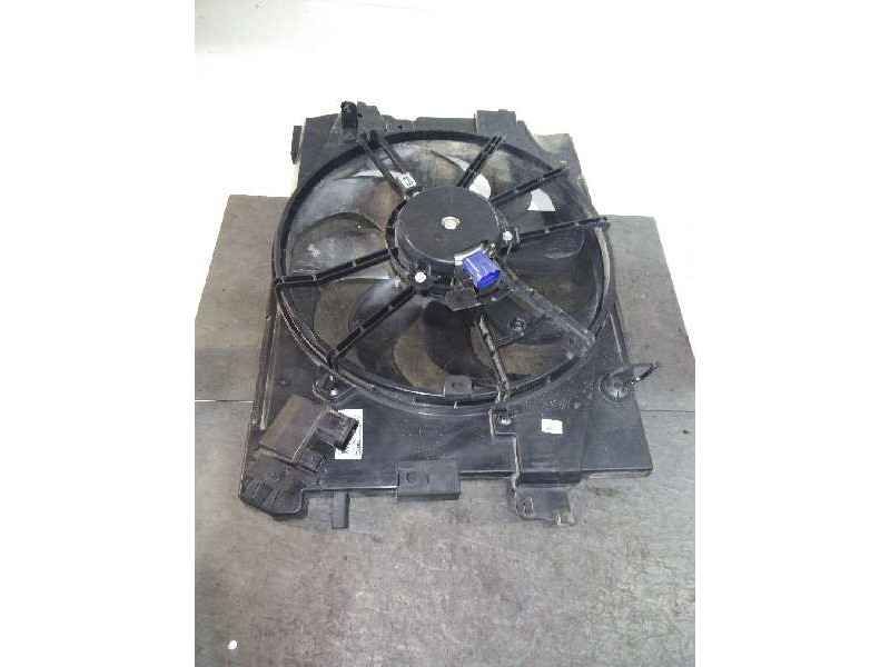 Recambio de electroventilador para renault captur luxe referencia OEM IAM 214818009R  
