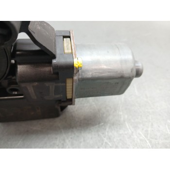 Recambio de motor elevalunas trasero izquierdo para volkswagen polo (6r1) advance referencia OEM IAM 6R0959811F 0130822532 DE 4