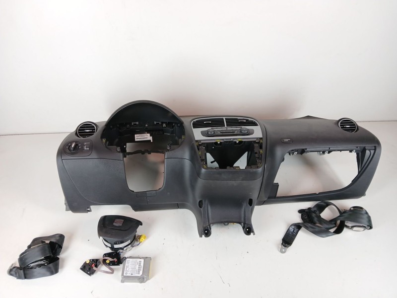Recambio de kit airbag para seat altea xl (5p5) family referencia OEM IAM 5P0857067 2 SERIE 