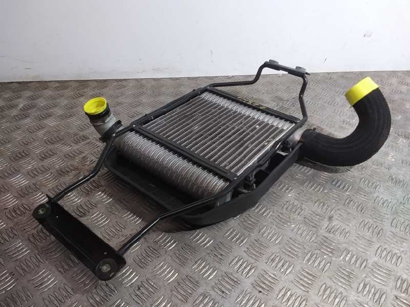 Recambio de intercooler para kia carens 2.0 crdi ex monovolumen referencia OEM IAM 2827127360  