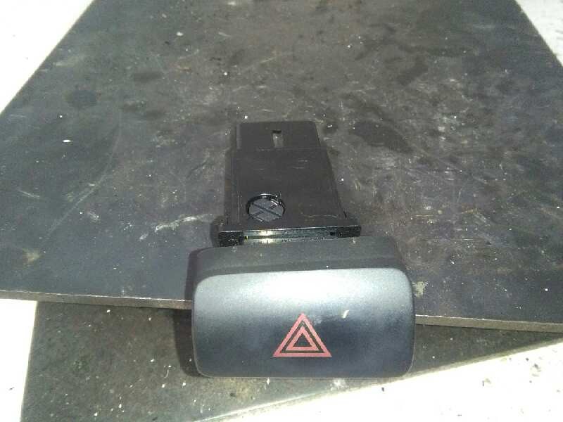 Recambio de warning para kia sportage ex referencia OEM IAM   