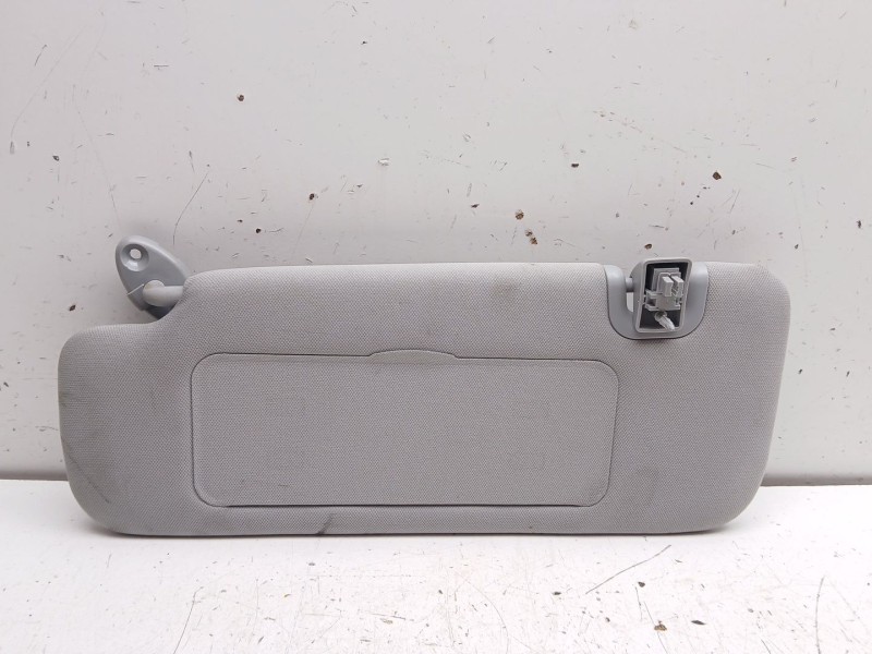 Recambio de parasol izquierdo para omoda 5 referencia OEM IAM   