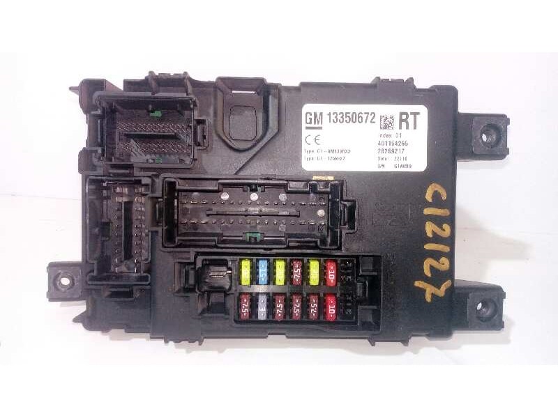 Recambio de caja reles / fusibles para opel corsa d selective referencia OEM IAM 13350672  
