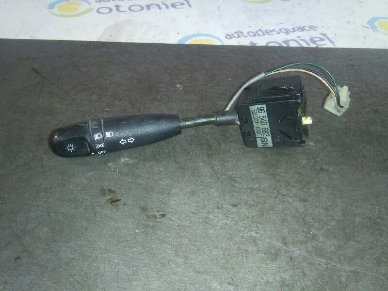 Recambio de mando intermitentes para chevrolet matiz se referencia OEM IAM 96540683  