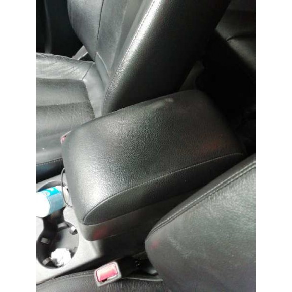 Recambio de apoyabrazos central para hyundai santa fe (bm) 2.2 crdi cat referencia OEM IAM   