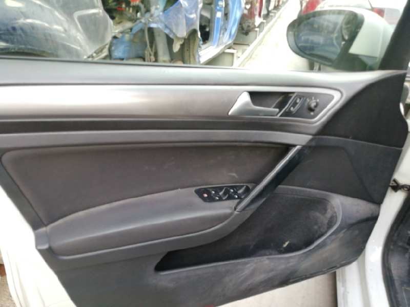 Recambio de guarnecido puerta delantera izquierda para volkswagen golf vii variant (bv5) advance bmt referencia OEM IAM 5G486807