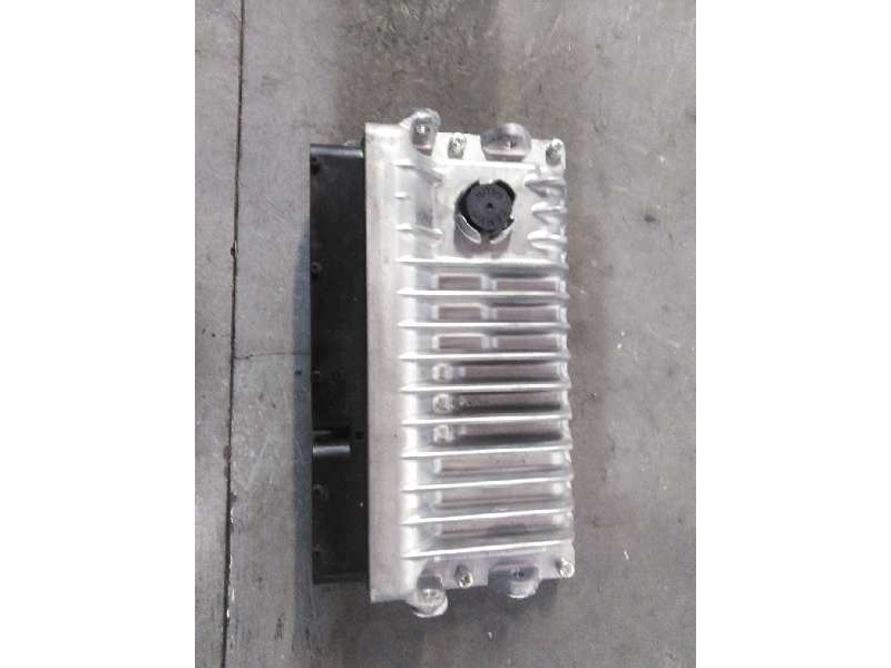 Recambio de centralita motor uce para lexus is 300h referencia OEM IAM 8966153R70 2756003560 